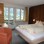 Hotel Tschuggen 2*