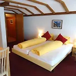 Otel Tschuggen